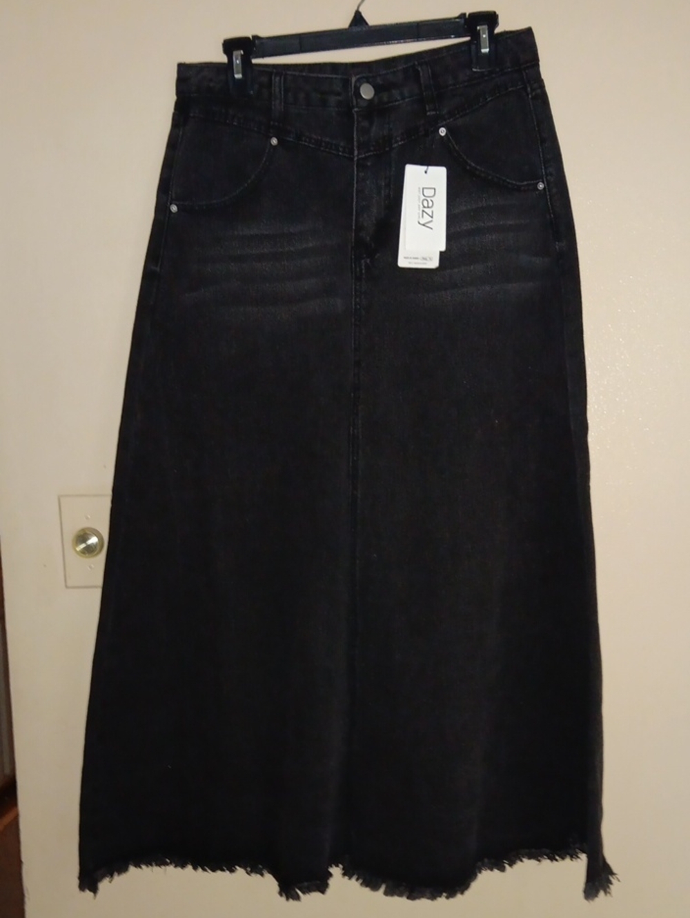 Dazy Women's Black Denim Midi Skirt
